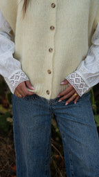 ADDISON Sleeveless Cardigan
