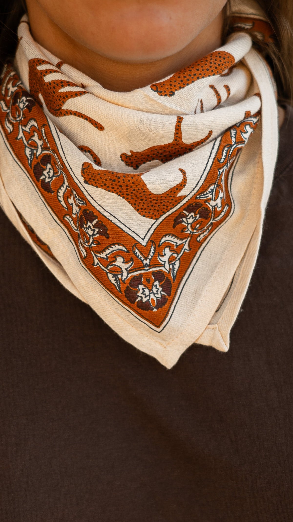 Petit foulard FAUVE latte